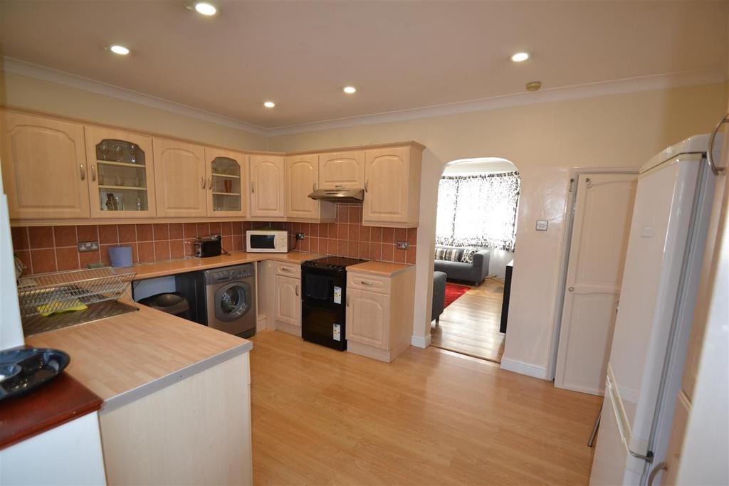 House in London - View 2