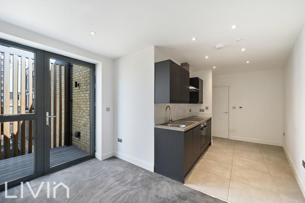 Apartment in Croydon - View 2
