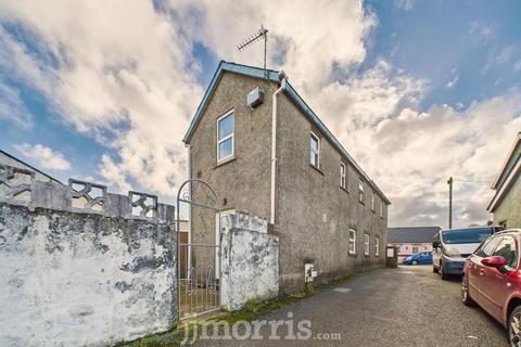 2 bedroom flat for sale, Top Flat, Mynydd-y-Mor, Smyth Street, Fishguard, SA65 9LG