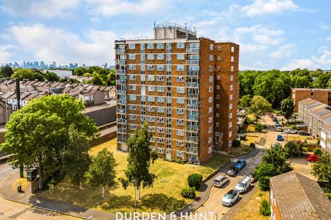 Gardner Close, London E11