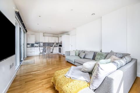 3 bedroom apartment for sale, at Waterbury House, 48-50 Thurston Road, London SE13