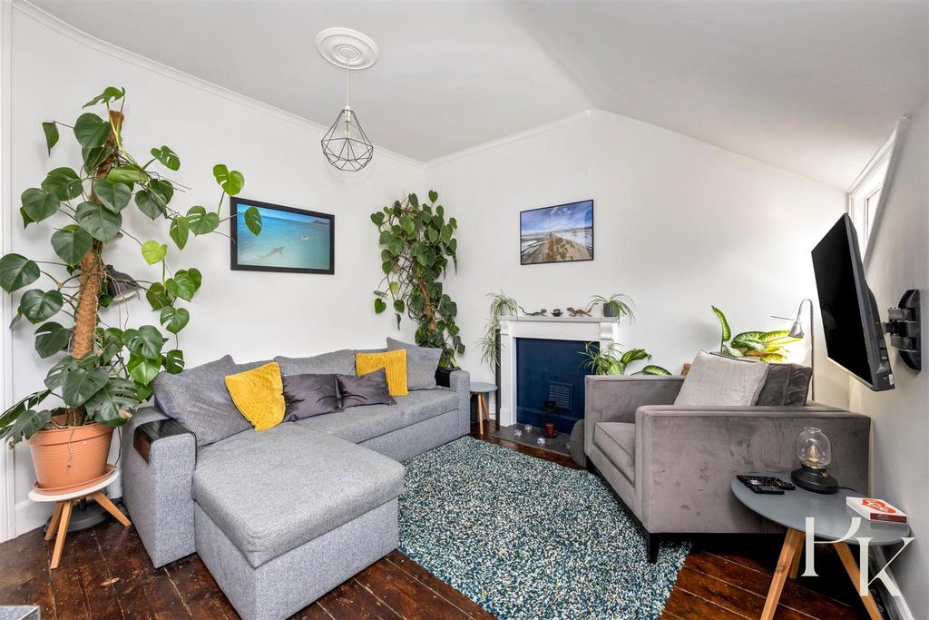 Apartment in Hove - View 3