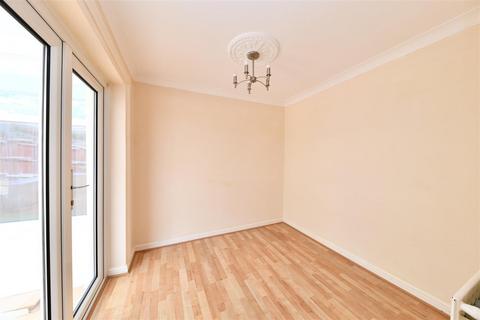 2 bedroom end of terrace house for sale, Chertsey Rise, Stevenage