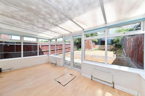 2 bedroom end of terrace house for sale, Chertsey Rise, Stevenage