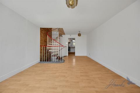 4 bedroom townhouse for sale, The Green | London | E15 | 0.4 miles to Maryland station