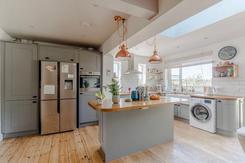 3 bedroom semi-detached house for sale, Low Road, Hellesdon