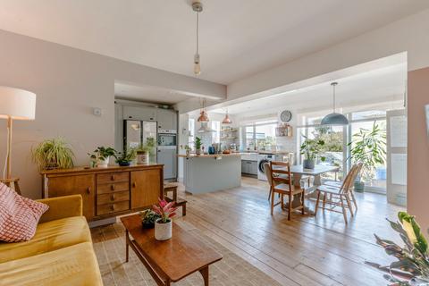 3 bedroom semi-detached house for sale, Low Road, Hellesdon