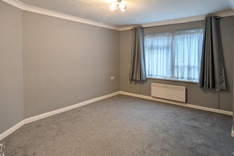 1 bedroom retirement property for sale, Market Square, Alton, GU34
