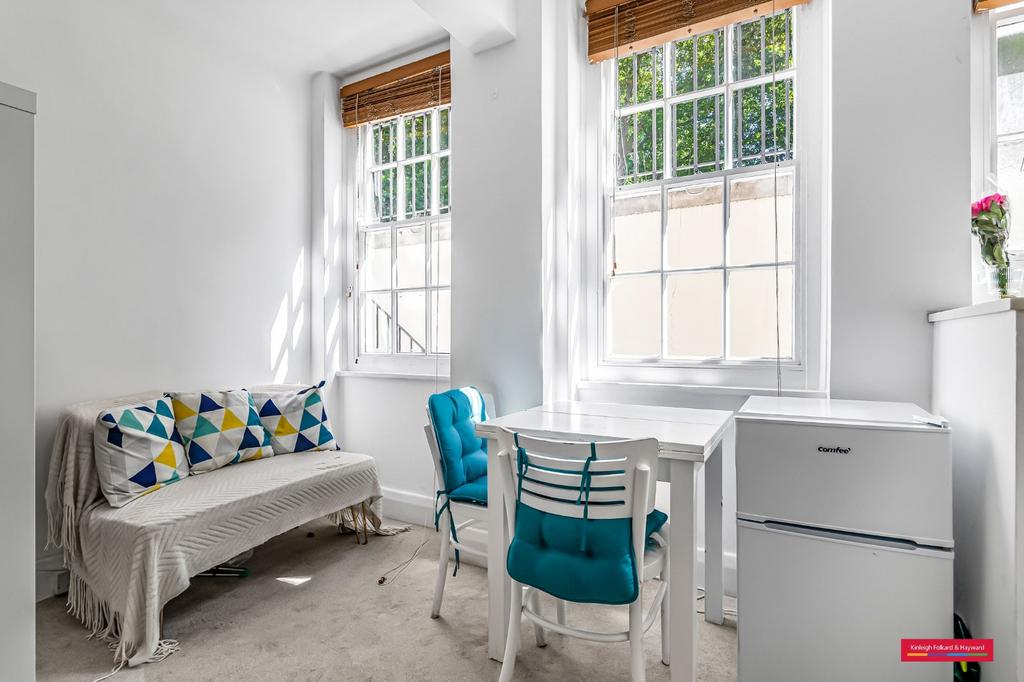 Apartment in London - View 3