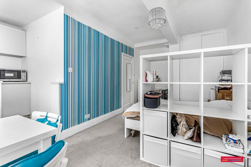 Apartment in London - View 5