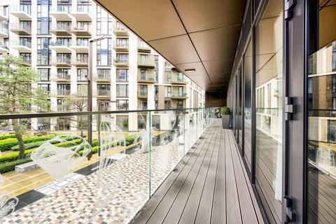 undefined, London Dock, Wapping E1W