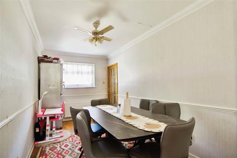 4 bedroom end of terrace house for sale, Masons Road, Enfield, EN1
