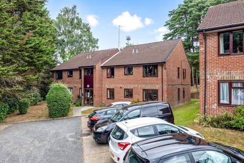 1 bedroom flat for sale, Windmill Platt, Handcross, RH17