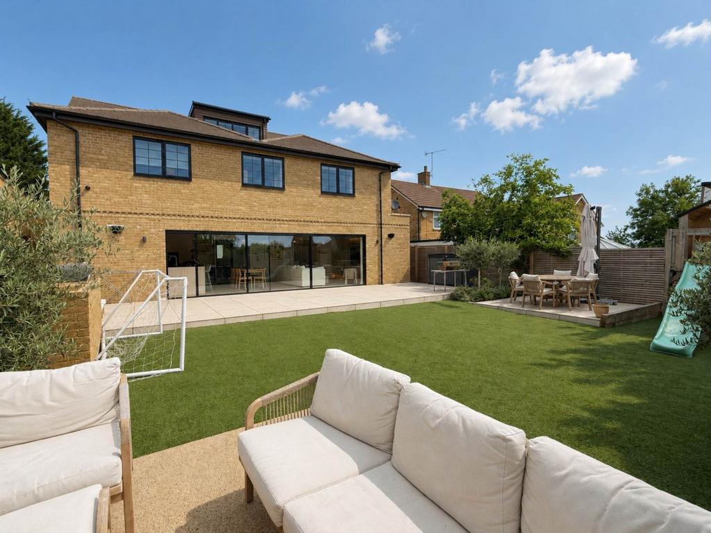 House exterior, garden
