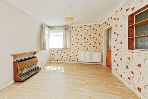 2 bedroom bungalow for sale, Marrose Avenue, Ramsgate, Kent, CT12