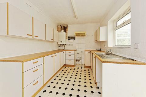 2 bedroom bungalow for sale, Marrose Avenue, Ramsgate, Kent, CT12