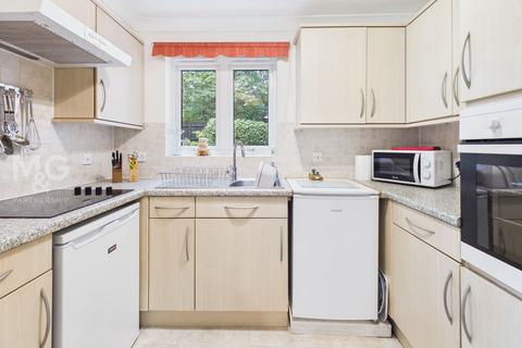 1 bedroom flat for sale, Risbygate Street, Bury St. Edmunds IP33