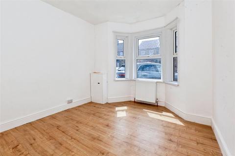 3 bedroom terraced house to rent, Montague Road, Slough, Berkshire, SL1