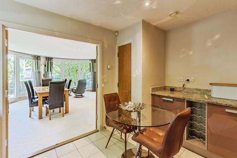 2 bedroom flat for sale, Preston Park Avenue, Brighton
