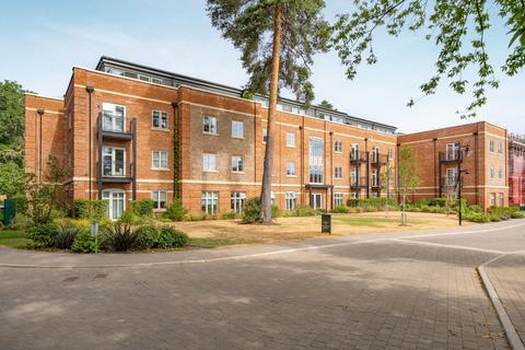 2 bedroom penthouse for sale, Mackenzie Court, Sunningdale