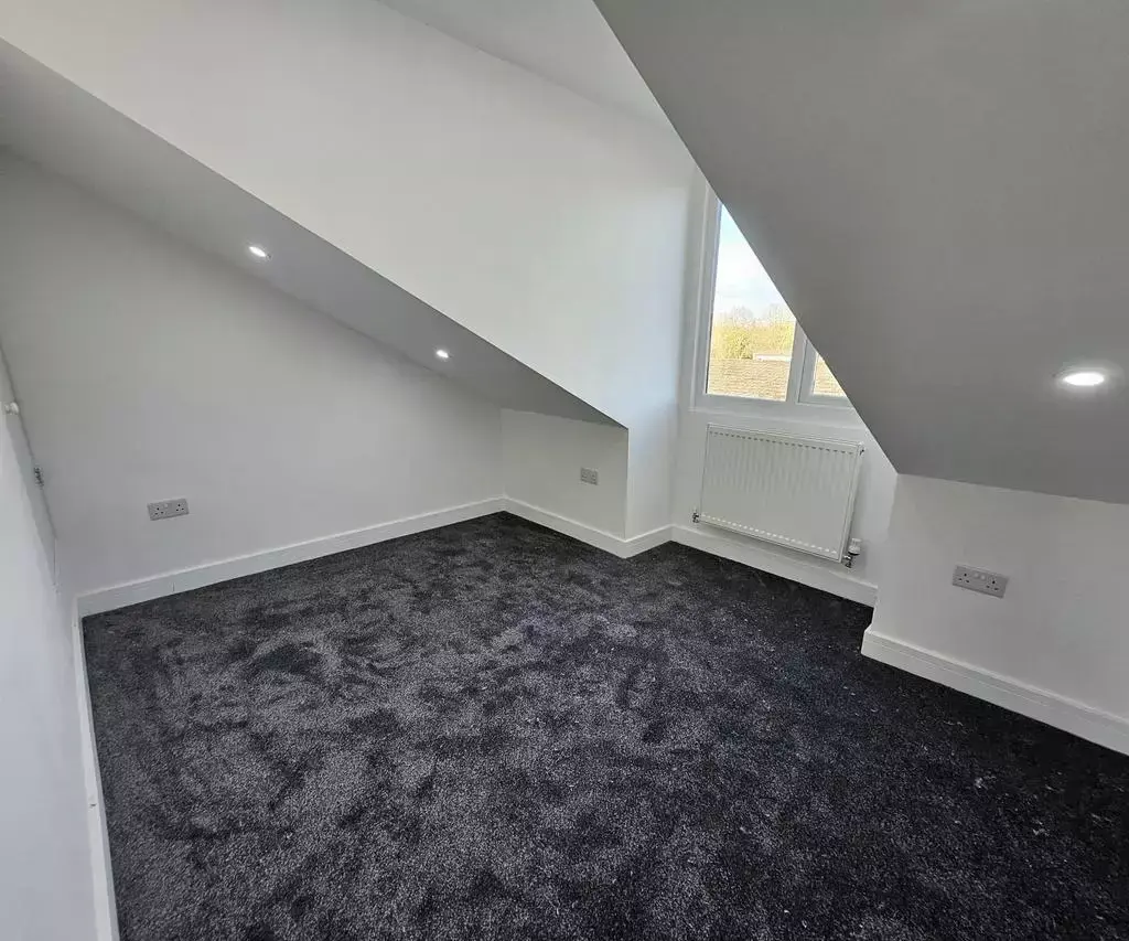 House in Sandwell, Jarvis - More