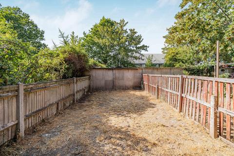 undefined, Weydon Lane, Farnham, Surrey, GU9
