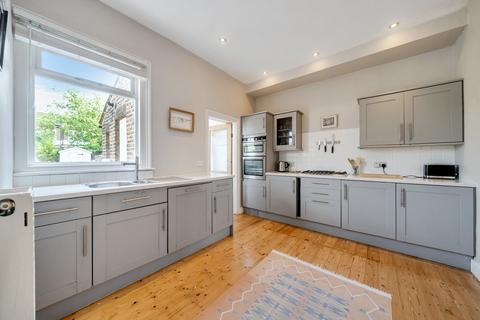 5 bedroom terraced house for sale, Balloch Road, London