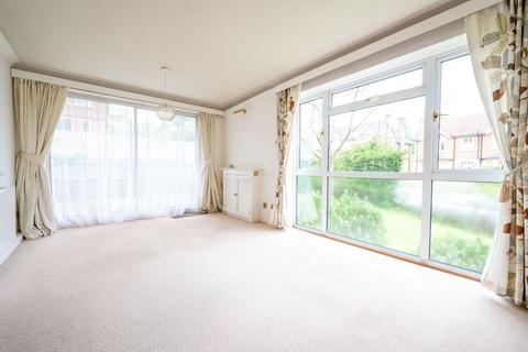 2 bedroom flat for sale, Harvey Road, Guildford, GU1