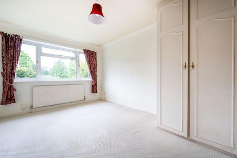 2 bedroom flat for sale, Harvey Road, Guildford, GU1