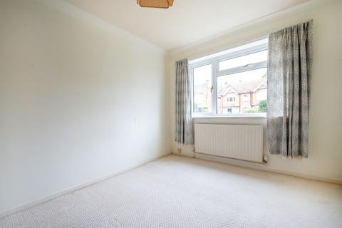 2 bedroom flat for sale, Harvey Road, Guildford, GU1
