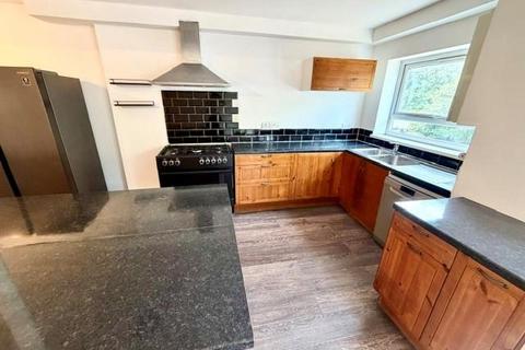 undefined, Farm Road, Edgware, HA8