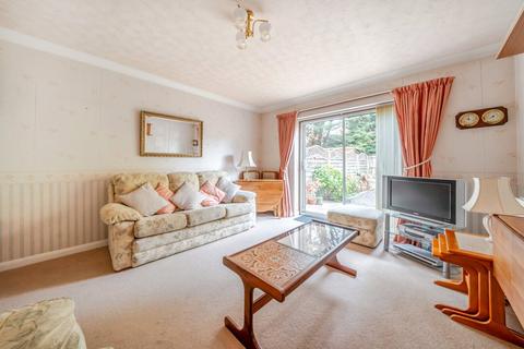 2 bedroom end of terrace house for sale, St. Michaels Court, Slough, Berkshire