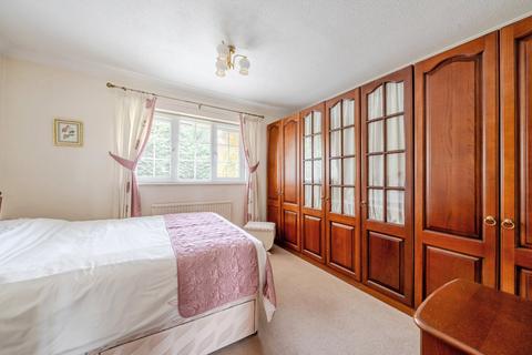 2 bedroom end of terrace house for sale, St. Michaels Court, Slough, Berkshire