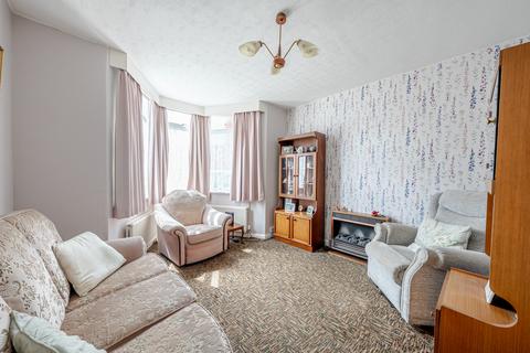 3 bedroom semi-detached house for sale, Floral Avenue, Leeds LS7