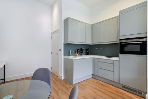 1 bedroom flat to rent, Westgate House