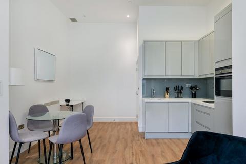 1 bedroom flat to rent, Westgate House