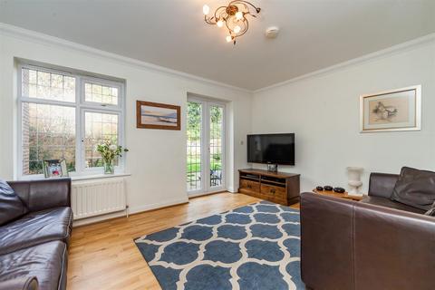 undefined, Hadlow Road, Tonbridge