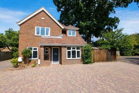 4 bedroom detached house for sale, Hadlow Road, Tonbridge