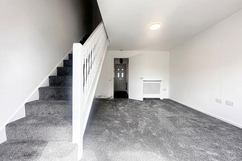 2 bedroom terraced house to rent, Newcombe Rise, Yiewsley, UB7