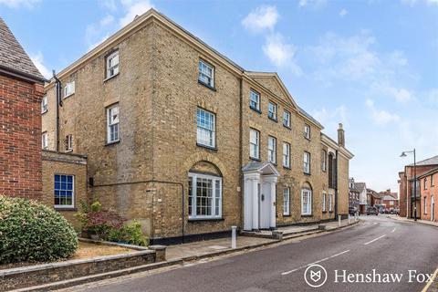 2 bedroom flat for sale, Church Street, Romsey Town Centre, Hampshire