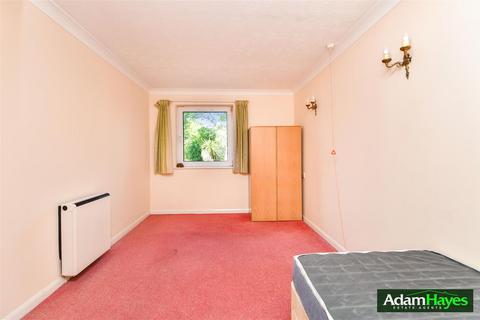 1 bedroom retirement property for sale, Farnham Close, London N20