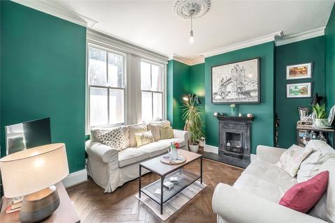 2 bedroom maisonette to rent, Gambetta Street, London SW8