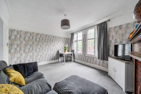 undefined, High Street, Teddington, TW11