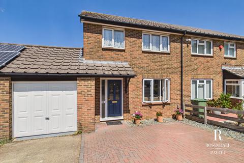Apeldoorn Drive, Wallington, SM6