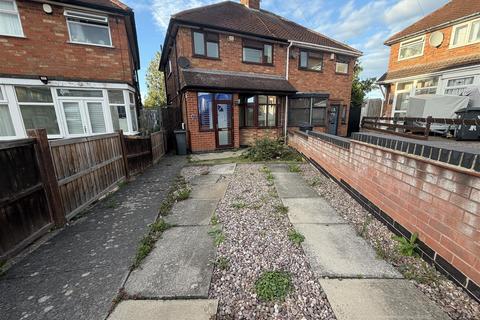 3 bedroom house to rent, Bryngarth Crescent, Leicester