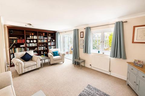 4 bedroom detached house for sale, Ipswich Way, Stowmarket IP14