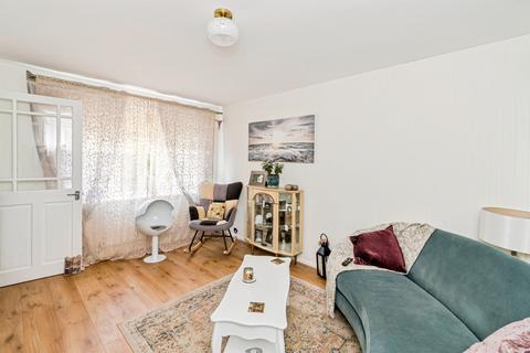 2 bedroom end of terrace house for sale, Neville Drive, ROMSEY