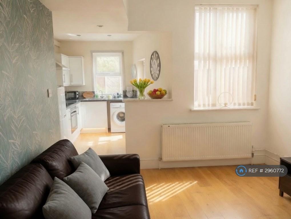 House in Salford, Greater Manchester - View 3