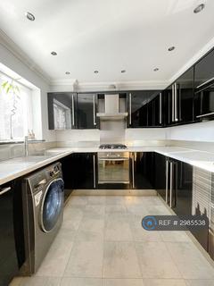 3 bedroom end of terrace house to rent, Dabbling Close, Kent, DA8