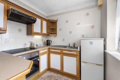1 bedroom flat for sale, Pond Court The Ridgeway, Codicote, SG4